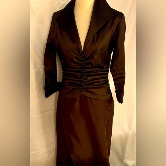 Tadashi Shoji brown gown with metallic sheen | size 4 - Picture 12 of 15